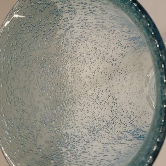 𝅺large glass vase light blue bubbles 10"h x 6"diam. - Picture 4 of 10